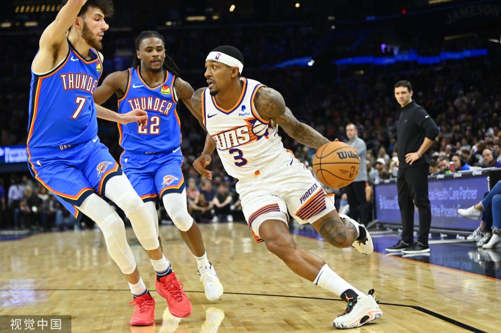 对方防线的 对方防线的